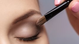 5 грешки в грима, които може да навредят на очите ви