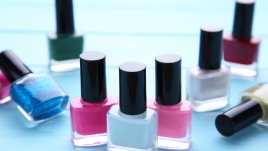 Хитри трикове за използване на лак за нокти в ежедневието