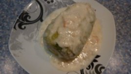 Пълнени тиквички в бял сос