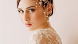 Гребенчетата за коса – красив аксесоар за всяка прическа