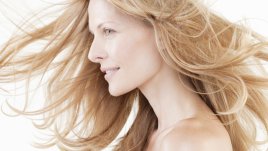 Домашен спрей за изсветляване на косата