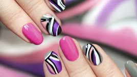 Маникюри с красиви линии