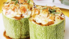 Пълнени тиквички с кайма и кашкавал