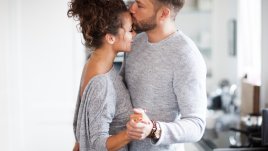 Защо „старите души“ трудно намират любовта