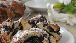 Кифлички за Великден