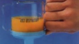 Как да научим детето да се храни самостоятелно