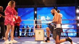 Бойната звезда Едуард Алексанян предложи брак на любимата си на SENSHI 22