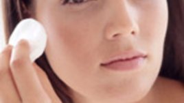 Как се лекува старческото акне?