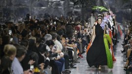 Dior Haute Couture за пролет-лято 2026: цветя, обем и красиви материи (+Снимки)