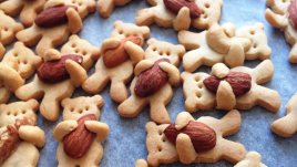 Сладки мечета с ядки