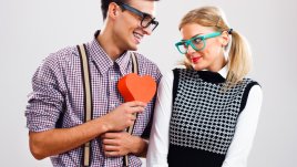 Интроверт и екстроверт – трудностите в такава връзка