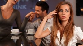 8 причини да спрете да натяквате на приятелите си, че са необвързани