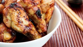 Гланцирани бутчета с мед и горчица 