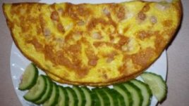 Омлет с пилешко месо и кашкавал