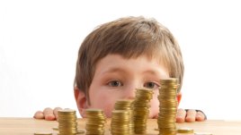 Родители в парично затруднение, но не буквално!