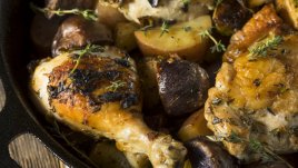 Пилешки бутчета с картофи и маслини