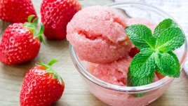 Ягодово сорбе с банан