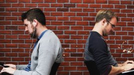 10 грешки, които ви правят по-малко симпатични за околните 