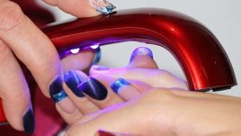 Лоши навици, които съсипват ноктите 