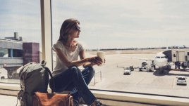 12 задължителни неща, които да имате в себе си, когато пътувате 