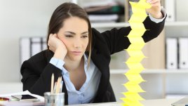 7 начина да подобрите настроението си на работа 