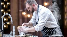 Топ 7 в MasterChef се учат на гурме кюфтета от Chef Андре Токев