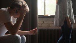 Мъжът ми ме остави заради друга, но ми изпраща смесени сигнали. Какво да правя?