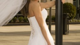 Парад „Да бъдеш булка за още един ден“