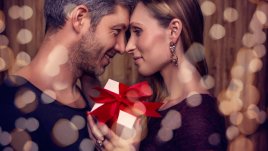 3 банални и 3 нестандартни подаръка, които винаги „работят“ за Свети Валентин