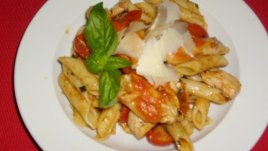 Запечена паста с шунка и кашкавал