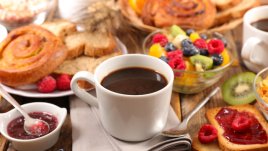 Сутрешни навици, от които пълнеем