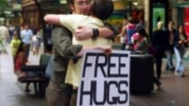 Безплатни прегръдки Free Hugs