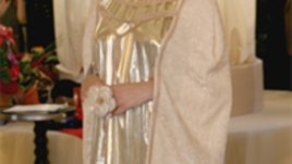 Тоалет за  съвременната севастократорица Десислава