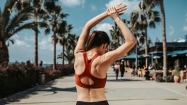 Защо тренирането без сутиен е вредно?