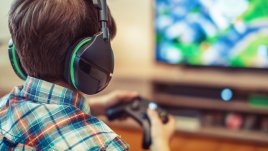 Откъде се свалят игри за PS4?