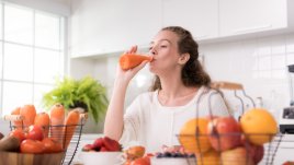 6 вкусни сока за млада кожа