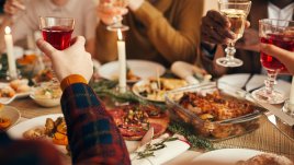7 начина да избегнете подуването на корема по празниците 