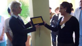 Орисаха бебетата Мартин и Василена