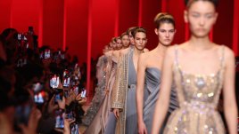 Блясък и кралска елегантност от Elie Saab за пролет/лято 2024