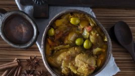 Пиле с шафран по марокански 