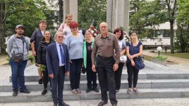 Алиансът на хора с редки болести отдаде почит на загиналите лекари в пандемията