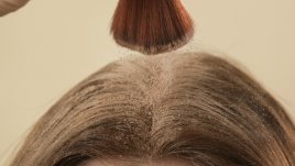 Какво се случва с косата, ако използвате сух шампоан всеки ден?