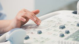 Безплатни гинекологични прегледи в „Майчин дом“ през април