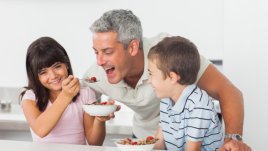 Как бащинството променя мъжете