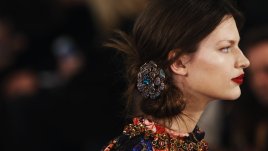 Лесни и небрежни прически за есента на 2013