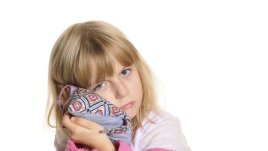 Натурални лекове при болки в ушите