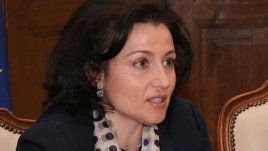 Десислава Танева роди момичета близнаци