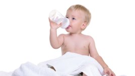 Как да откажете бебето от бутилката?