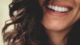 Натурално избелване на зъбите