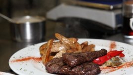 Задушен заек със свинско